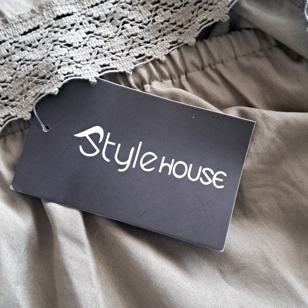 STYLE HOUSE ROMPER. XL - Picture 5 of 9